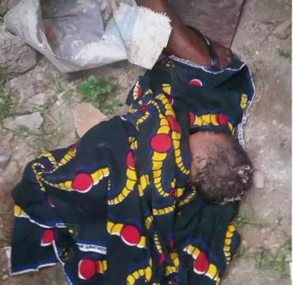 Sad! See Newborn Baby Dumped by Heartless Mother in Ketu, Lagos State (Photo)